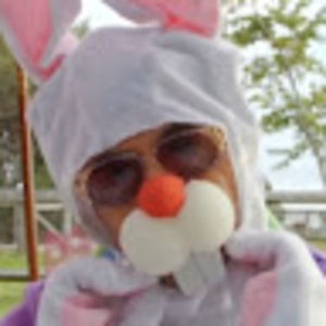 Meet your Posher, Avery